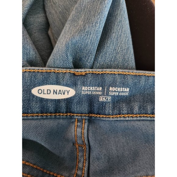 Old Navy Rockstar 24/7 Sculpt Super Skinny Mid-Rise Jeans | Size 6 - Picture 5 of 7